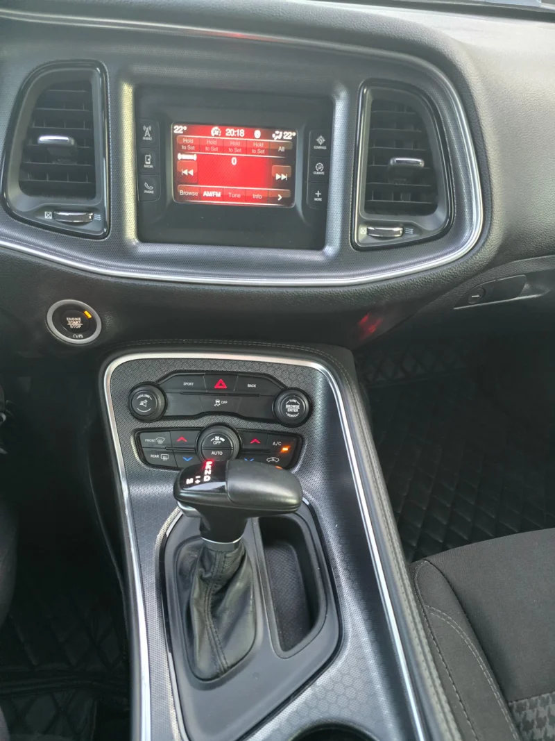 Dodge Challenger Dodge challenger SXT — foto 6